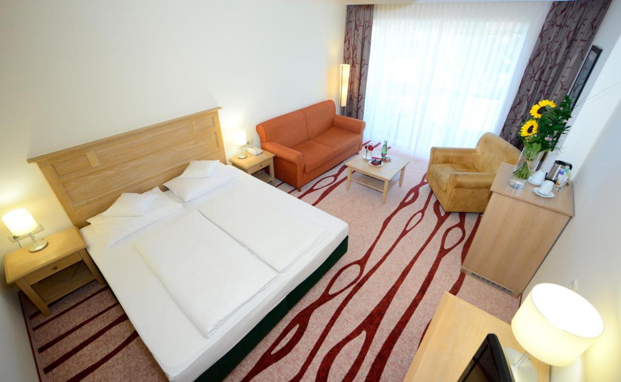 Das Hotel Eden - Das Aktiv- & Wohlfuehlhotel In Tirol Auf 1200M Hoehe Зефельд-ін-Тіроль Екстер'єр фото